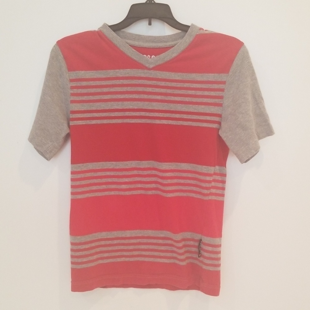 Airwalk boy's t-shirt . Size M (10/12)